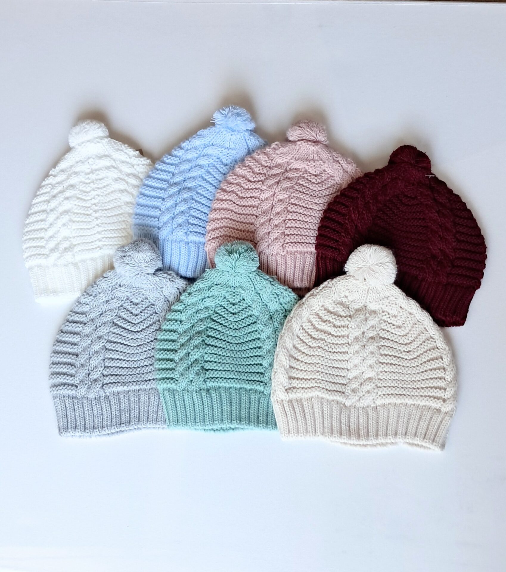 Gorro de punto para bebé con lazo - Imagen 2